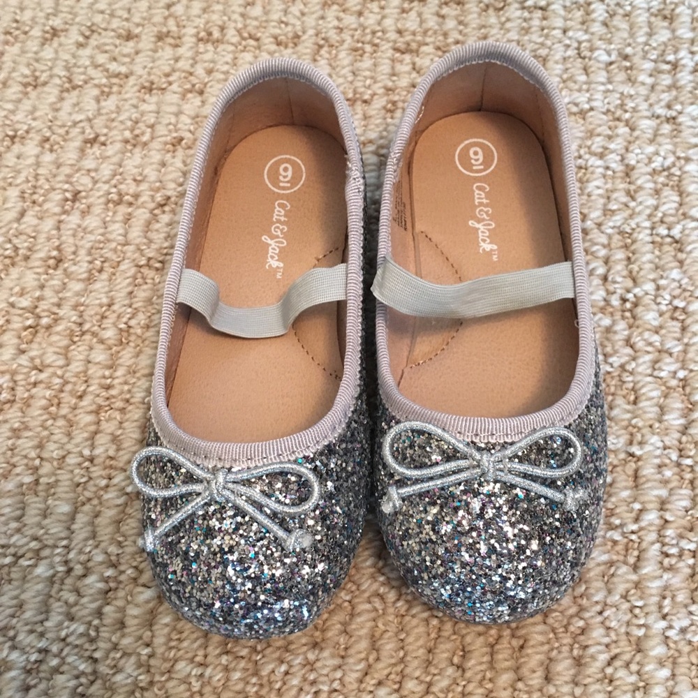 NWOT toddler sparkle shoes